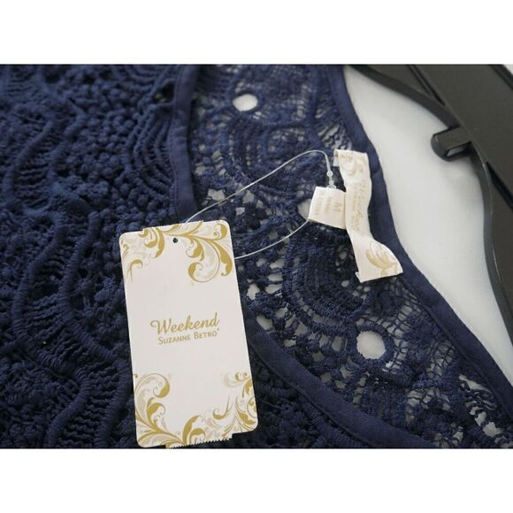 Suzanne Betro Women's Navy Lace Cap-Sleeve Top M - Picture 6 of 7